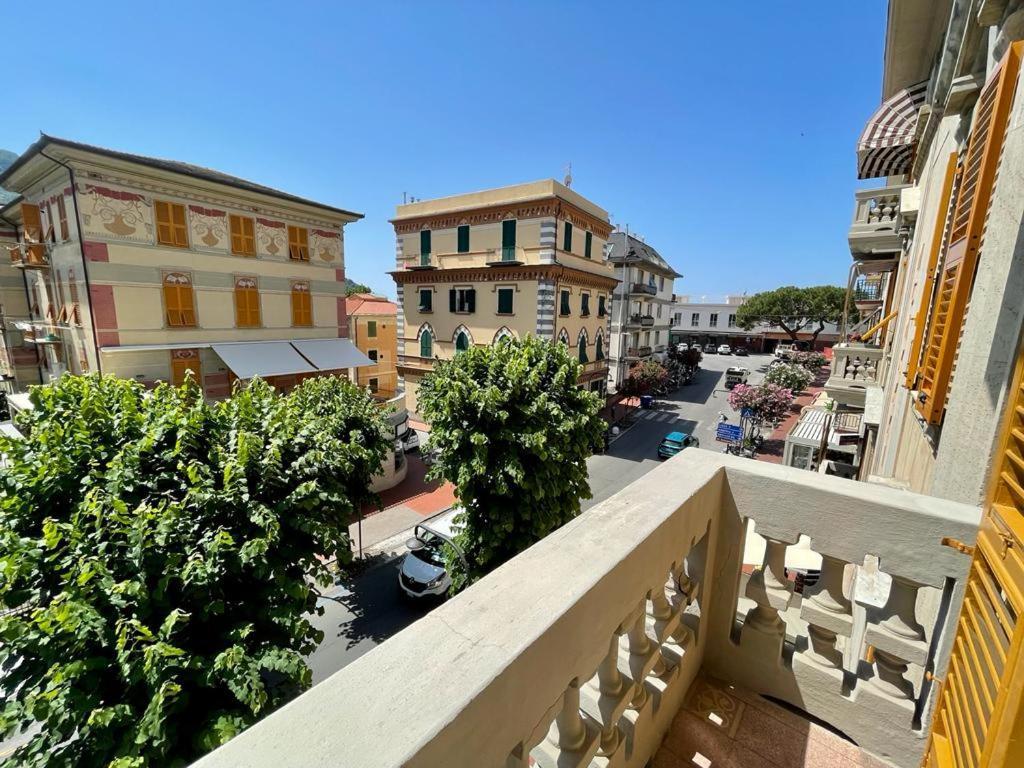 Big Wave Apartment - Levanto, 5 Terre エクステリア 写真